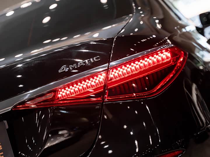 Фото 8 - Mercedes-Benz S-Class