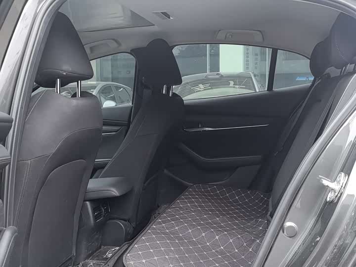 Фото 6 - Mazda 3 (Axela)