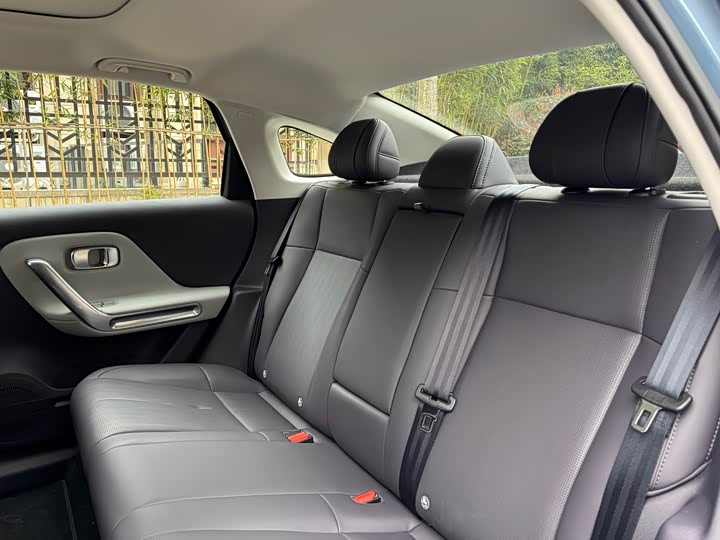 Фото 7 - Leapmotor B01