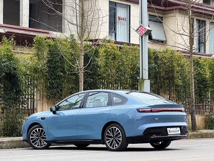 Фото 9 - Leapmotor B01