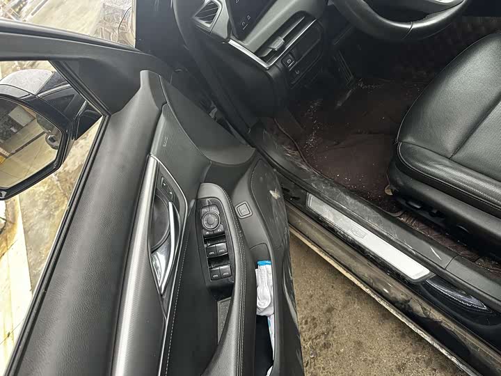 Photo 4 - Cadillac CT5