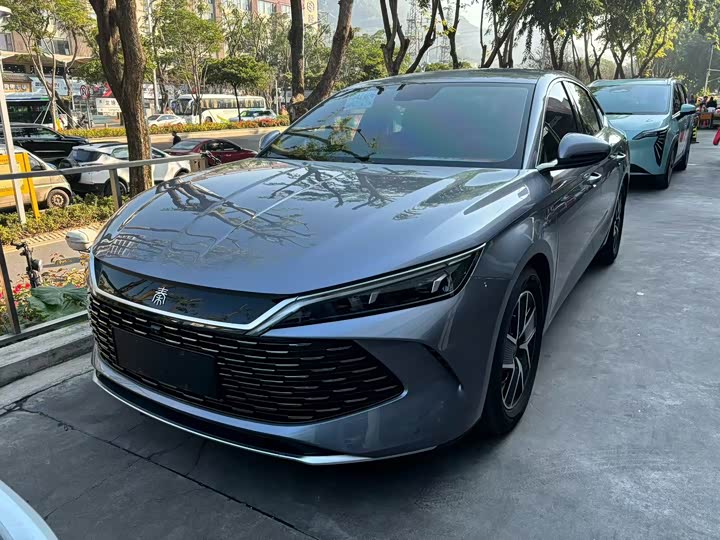 Фото 1 - BYD Qin L