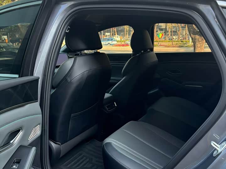 Фото 4 - BYD Qin L