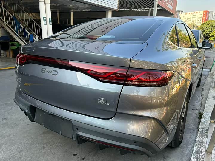 Фото 9 - BYD Qin L