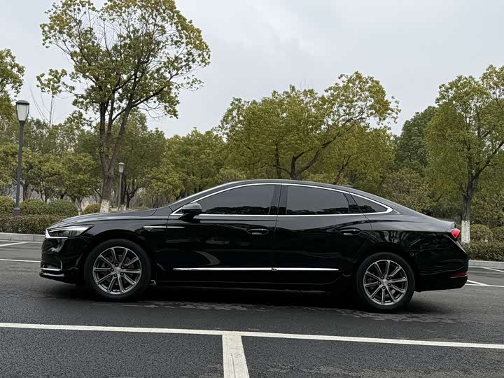 Фото 4 - Buick LaCrosse