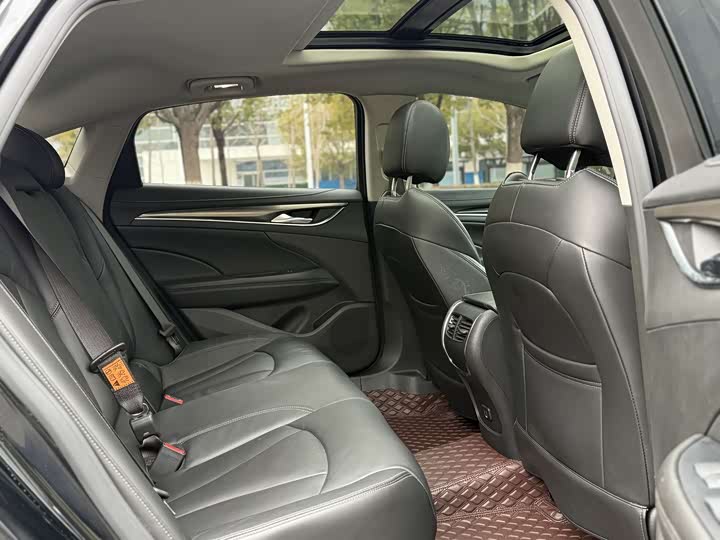 Фото 9 - Buick LaCrosse