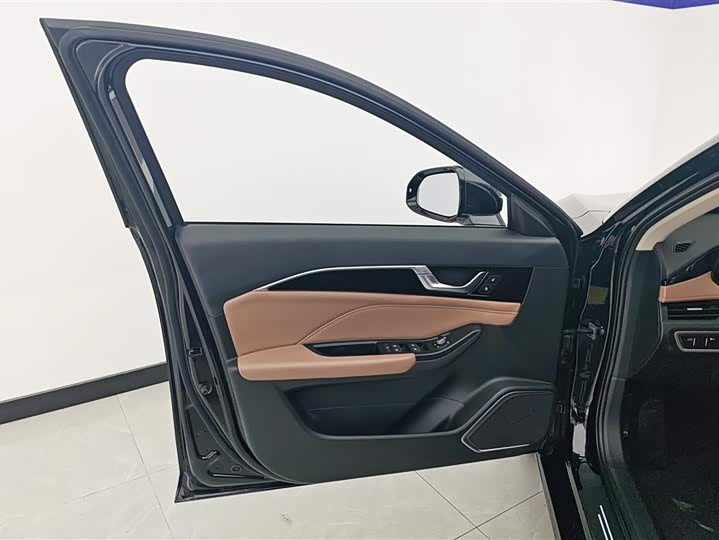 Photo 7 - Bestune B70