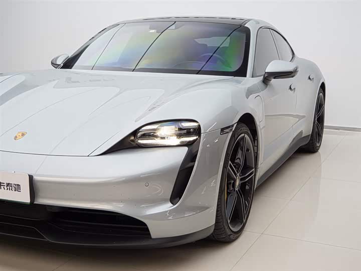 Zdjęcie 7 - Porsche Taycan