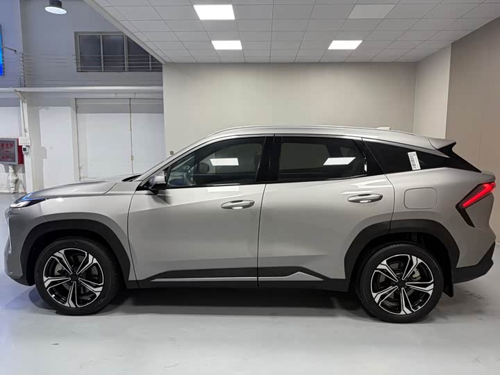 Фото 7 - Geely Galaxy L7