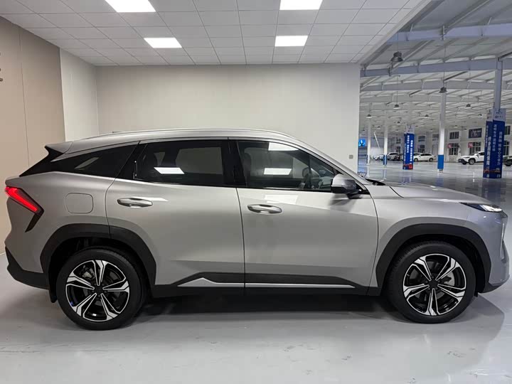 Фото 8 - Geely Galaxy L7