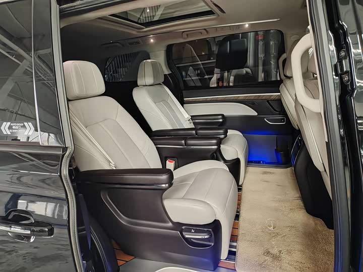 Фото 7 - GAC Trumpchi M8