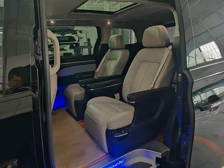 Фото 9 - GAC Trumpchi M8