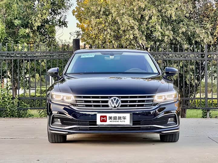 Фото 2 - Volkswagen Phideon