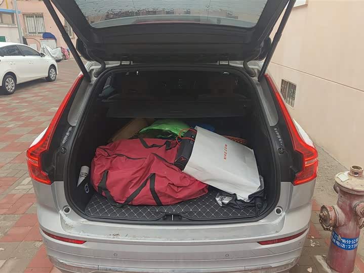 Фото 4 - Volvo XC60