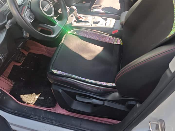 Фото 9 - Audi Q2L