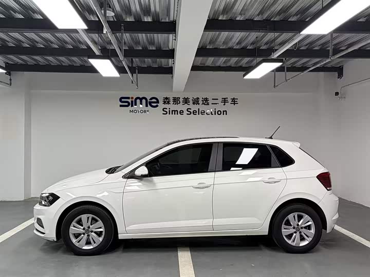 Фото 3 - Volkswagen Polo