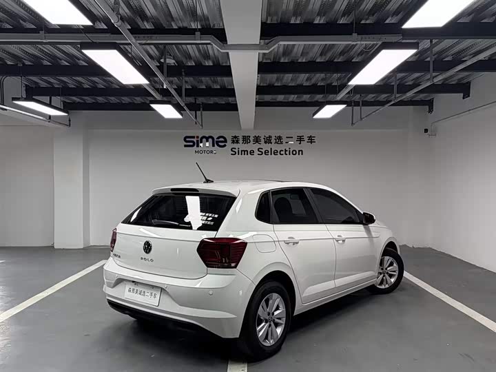 Фото 4 - Volkswagen Polo