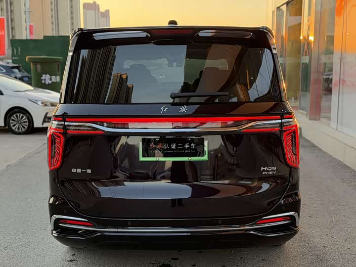 Фото 7 - Hongqi HQ9 Hybrid