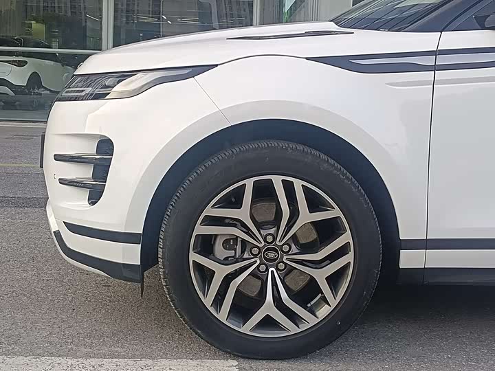 Photo 4 - Land Rover Range Rover Evoque L Hybrid