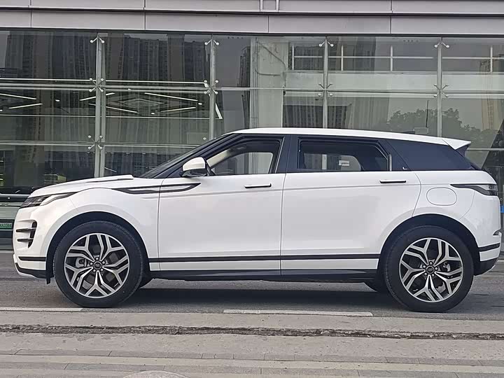 Photo 5 - Land Rover Range Rover Evoque L Hybrid