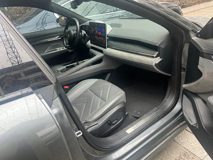 Фото 5 - Zeekr 001