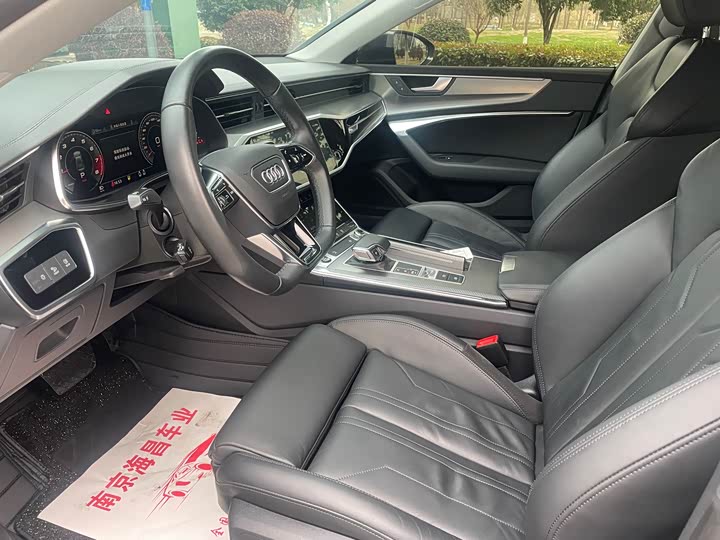 Фото 7 - Audi A7