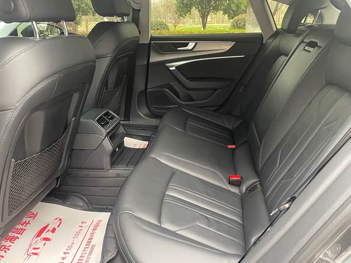 Фото 9 - Audi A7