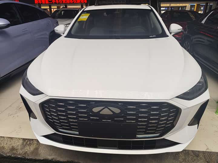 Фото 2 - Chery Fulwin A8L