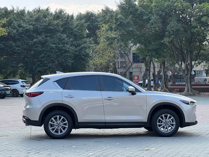 Photo 7 - Mazda CX-5
