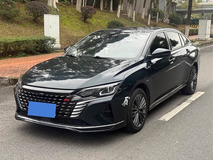 Фото 1 - Dongfeng Aeolus Yixuan Max