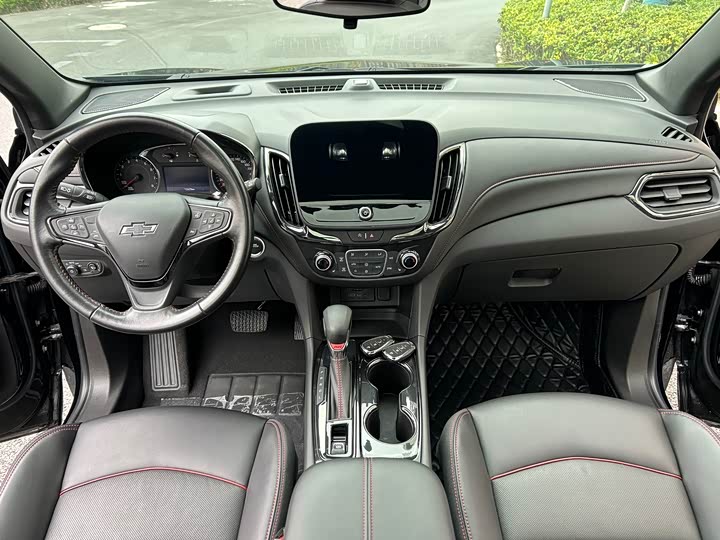 Фото 5 - Chevrolet Equinox