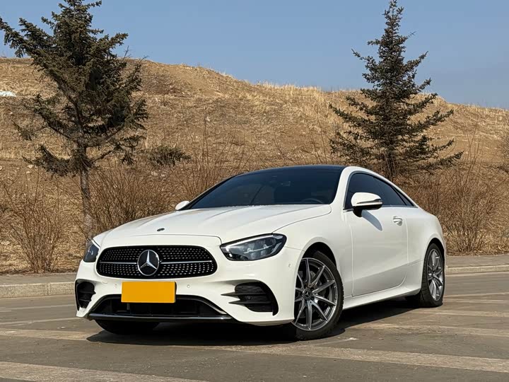 Photo 1 - Mercedes-Benz E-Class