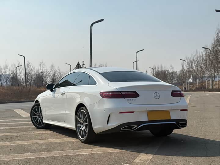 Photo 7 - Mercedes-Benz E-Class