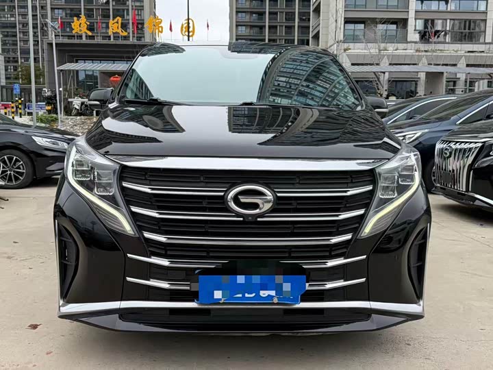 Фото 2 - GAC Trumpchi M8