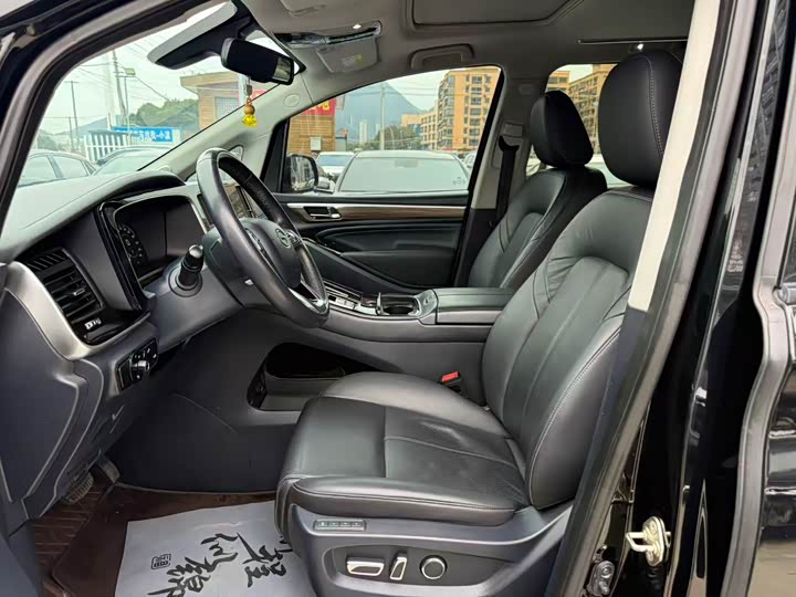 Фото 4 - GAC Trumpchi M8