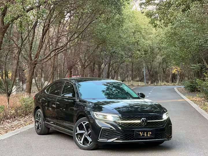 Фото 3 - Volkswagen Passat