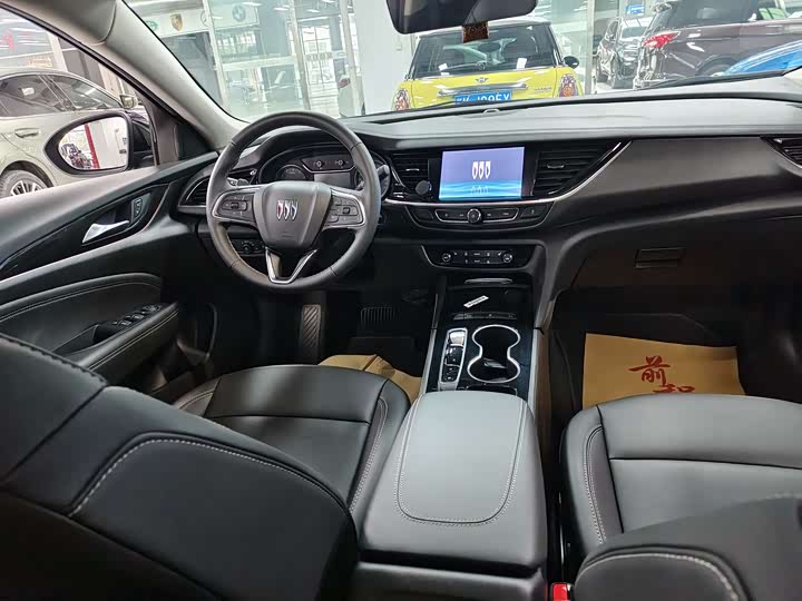 Фото 9 - Buick Regal