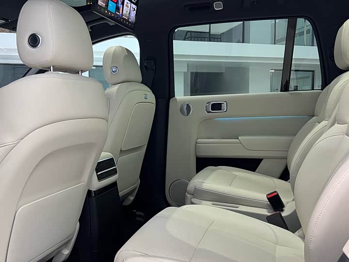 Фото 7 - LiXiang L9