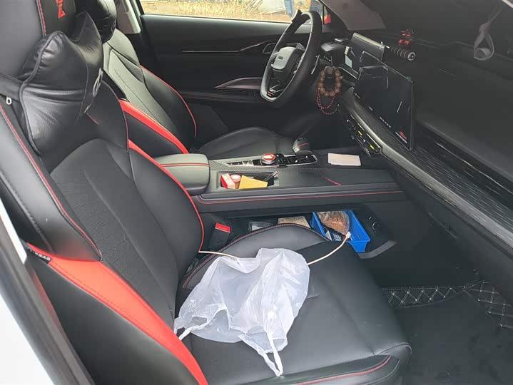 Фото 8 - Changan Oshan Z6