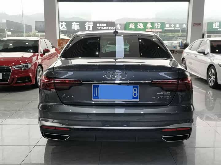 Фото 5 - Audi A4L