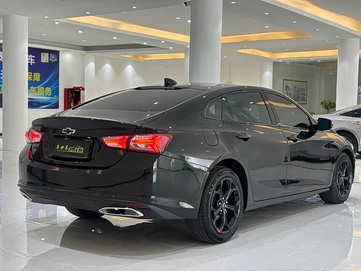 Фото 4 - Chevrolet Malibu XL