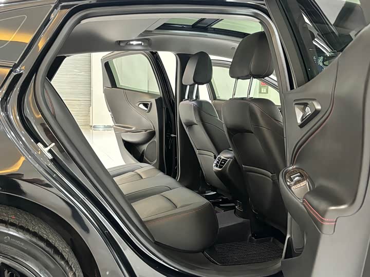 Фото 9 - Chevrolet Malibu XL