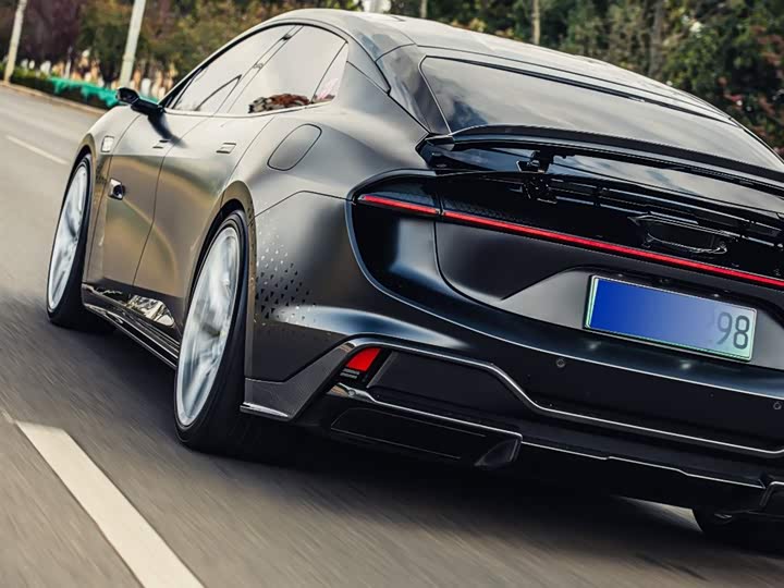 Фото 3 - Lotus Emeya