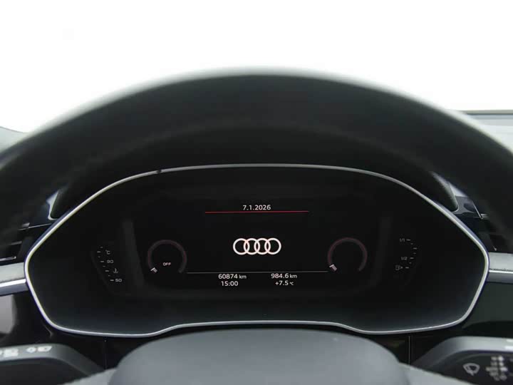 Фото 6 - Audi Q3