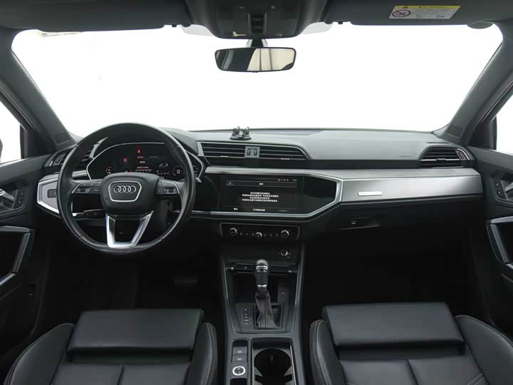Фото 7 - Audi Q3
