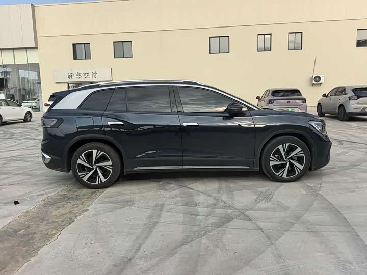 Photo 4 - Volkswagen ID.6 Crozz