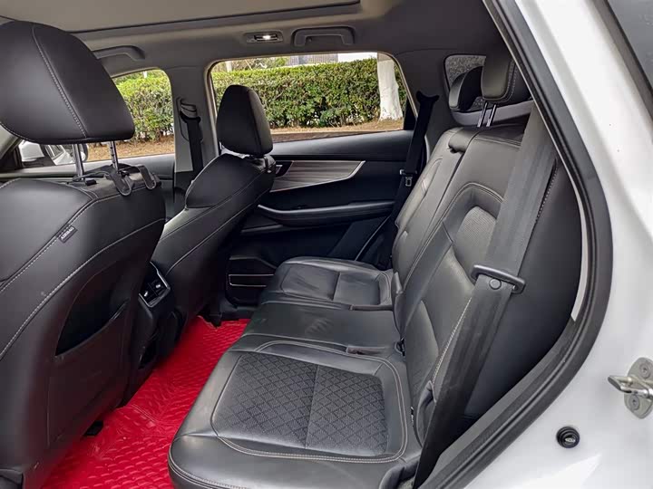 Фото 8 - Chery Tiggo 8