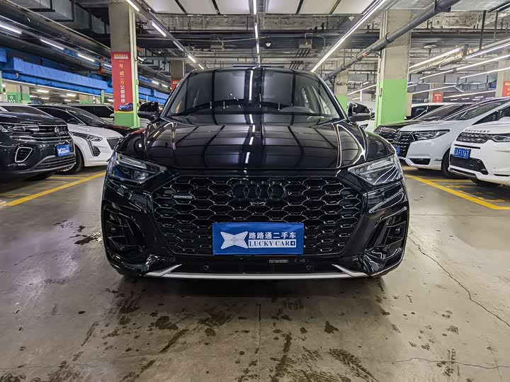 Фото 2 - Audi Q5L Sportback