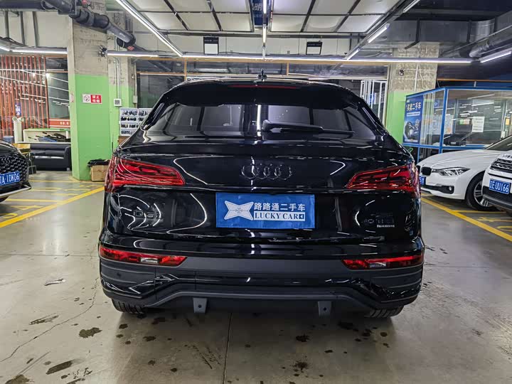 Фото 5 - Audi Q5L Sportback