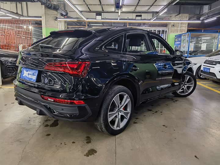 Фото 6 - Audi Q5L Sportback